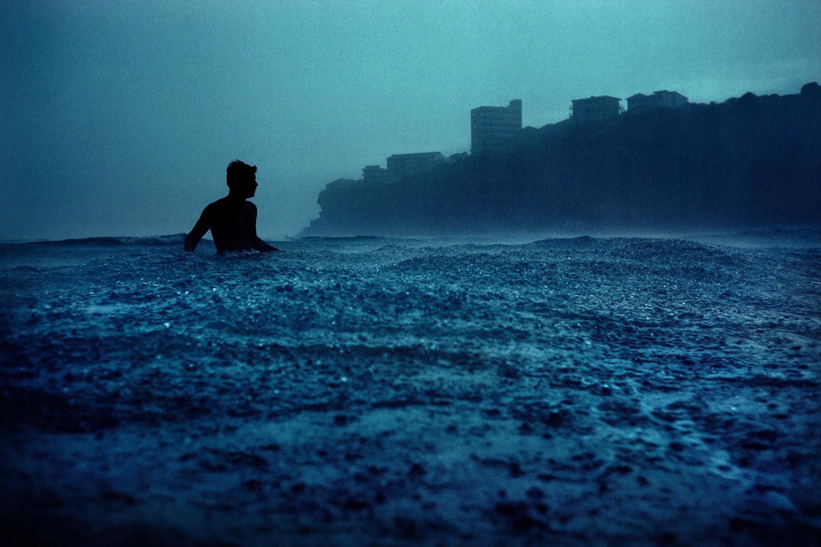 cette indigne profondeur